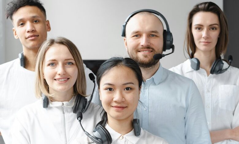 customer support business helpline