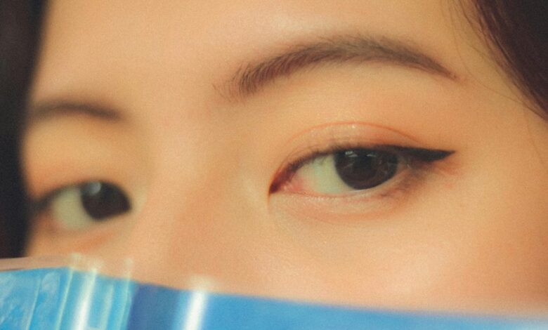 eyebrow shape characteristics overview